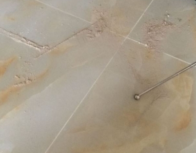 自贡市瓷砖空鼓维修公司分享粘合剂选择不当在瓷砖铺贴过程中可能导致以下问题